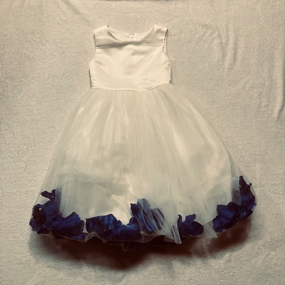 Girls White Satin Tulle Dress SZ 4 Blue Petals Sleeveless Zip Flower Girl Party‎ - Picture 3 of 11